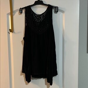 Chic Black Sleeveless Cold Shoulder Women's Top